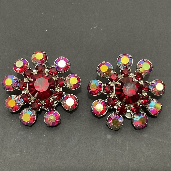 Vintage Earrings Red Aurora Borealis Rhinestones/Crystals Silvertone Finish - Picture 1 of 3